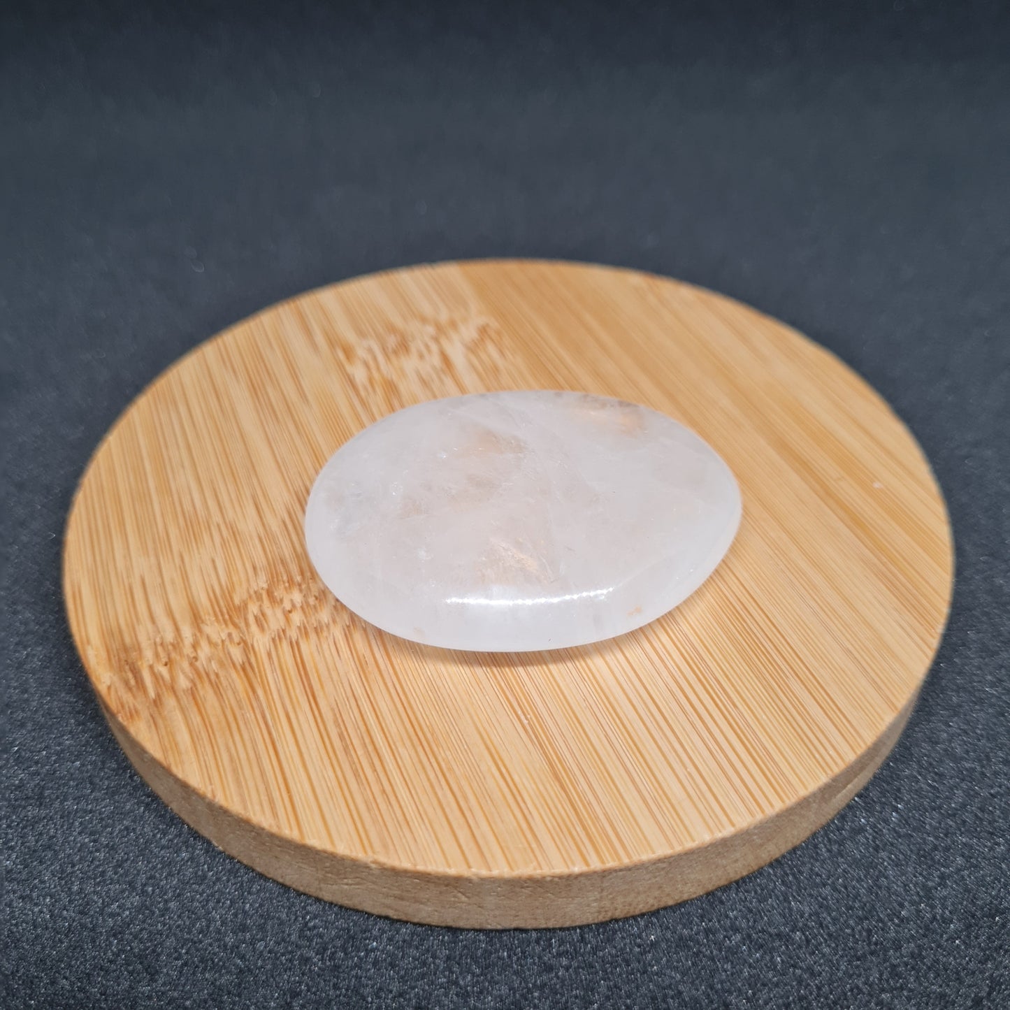 GALET CRISTAL DE ROCHE