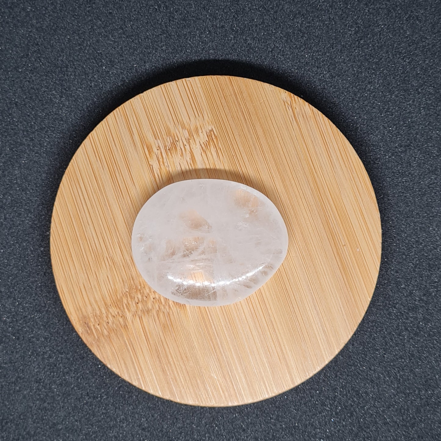 GALET CRISTAL DE ROCHE