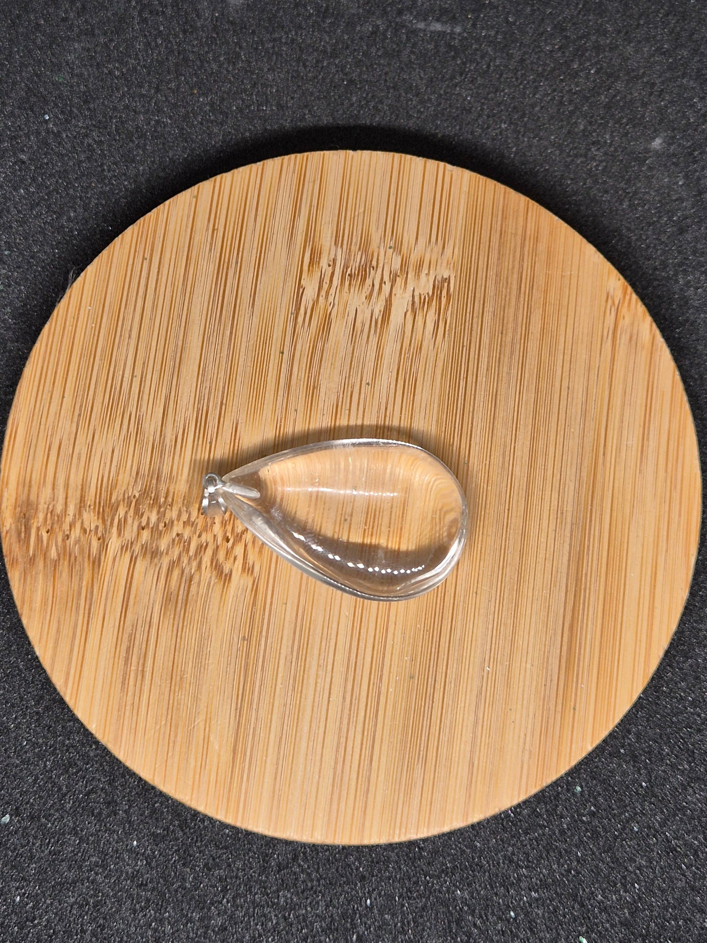 PENDENTIF GOUTTE CRISTAL DE ROCHE