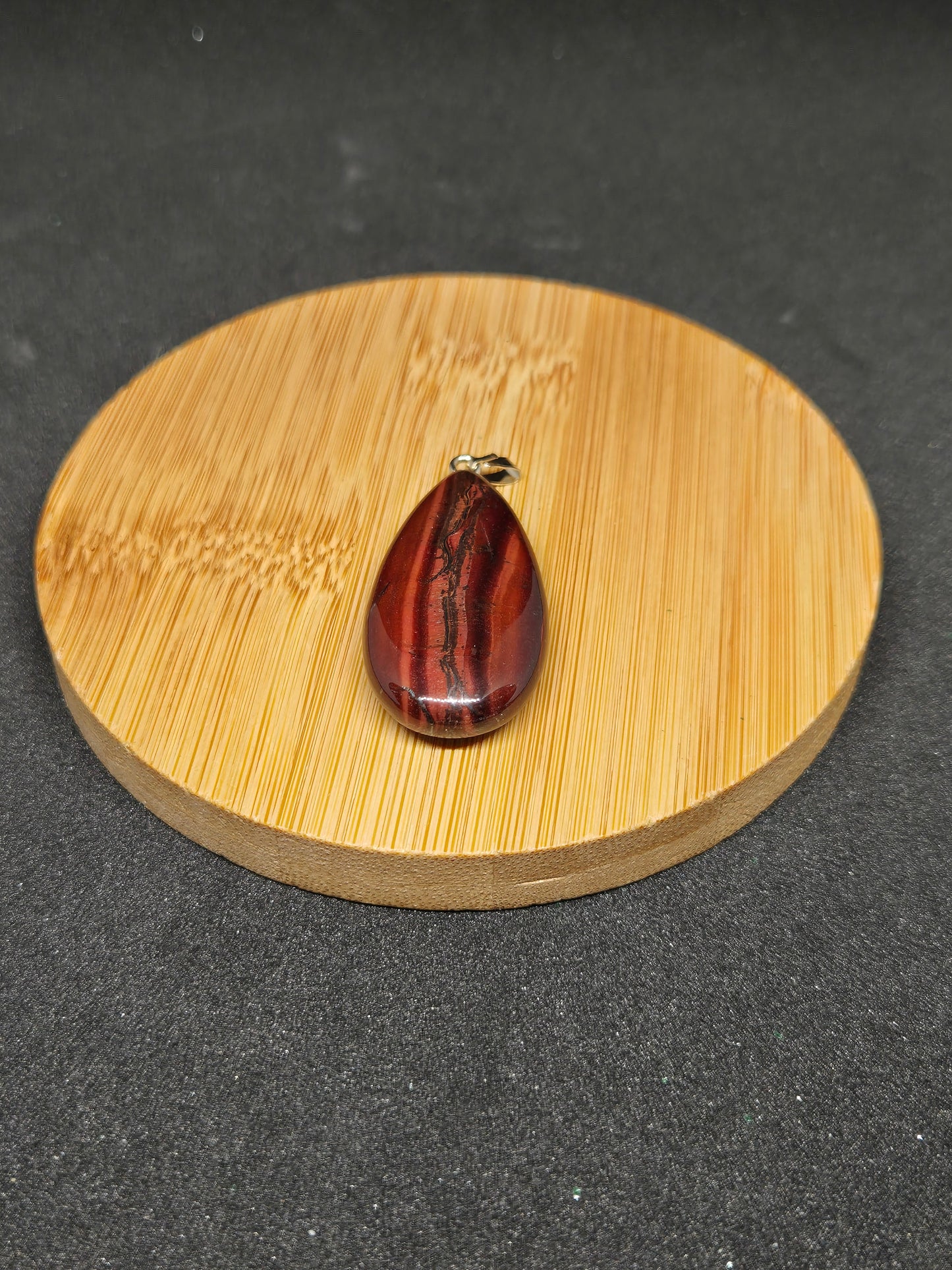 PENDENTIF GOUTTE OEIL DE TAUREAU