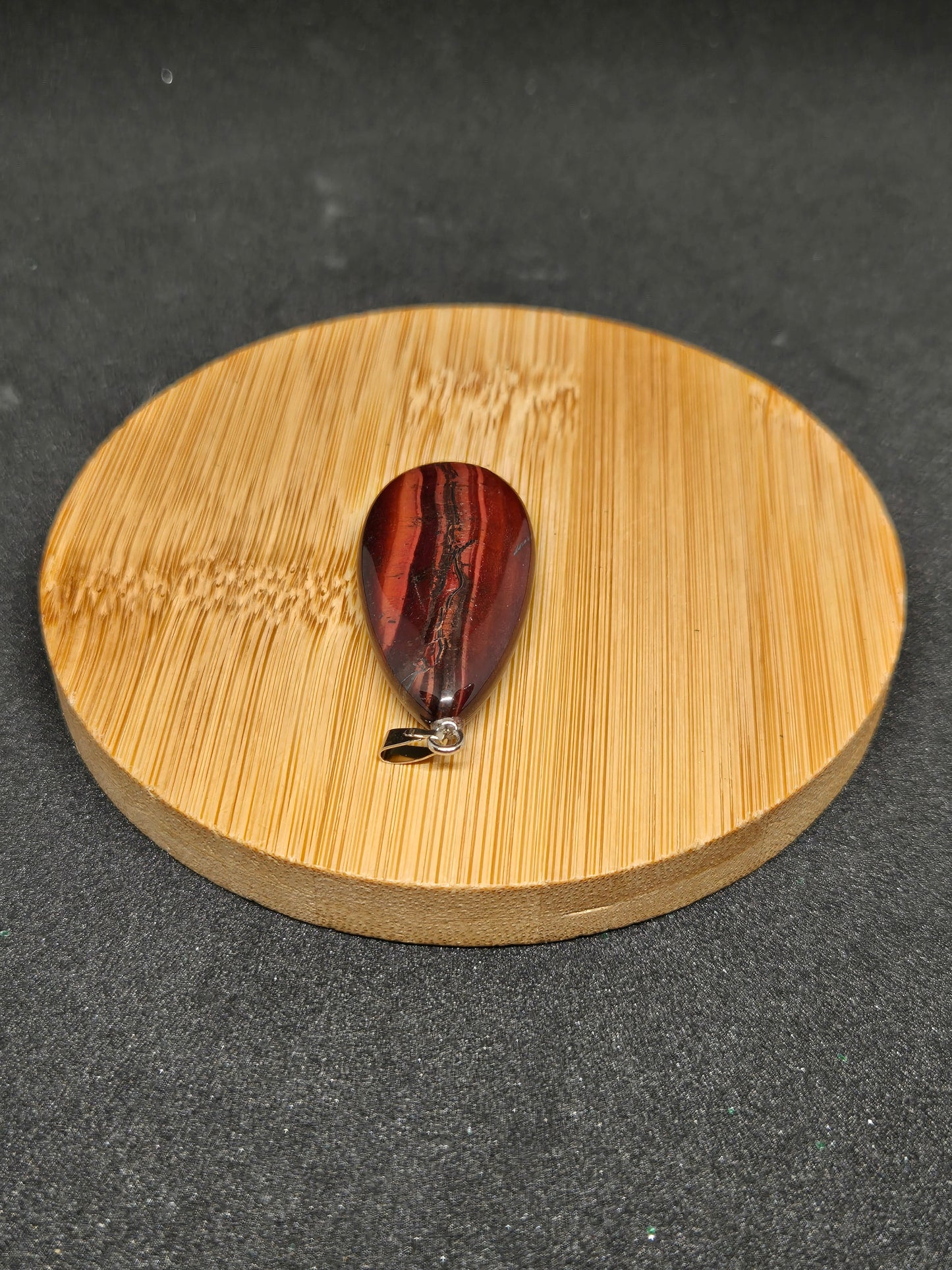 PENDENTIF GOUTTE OEIL DE TAUREAU