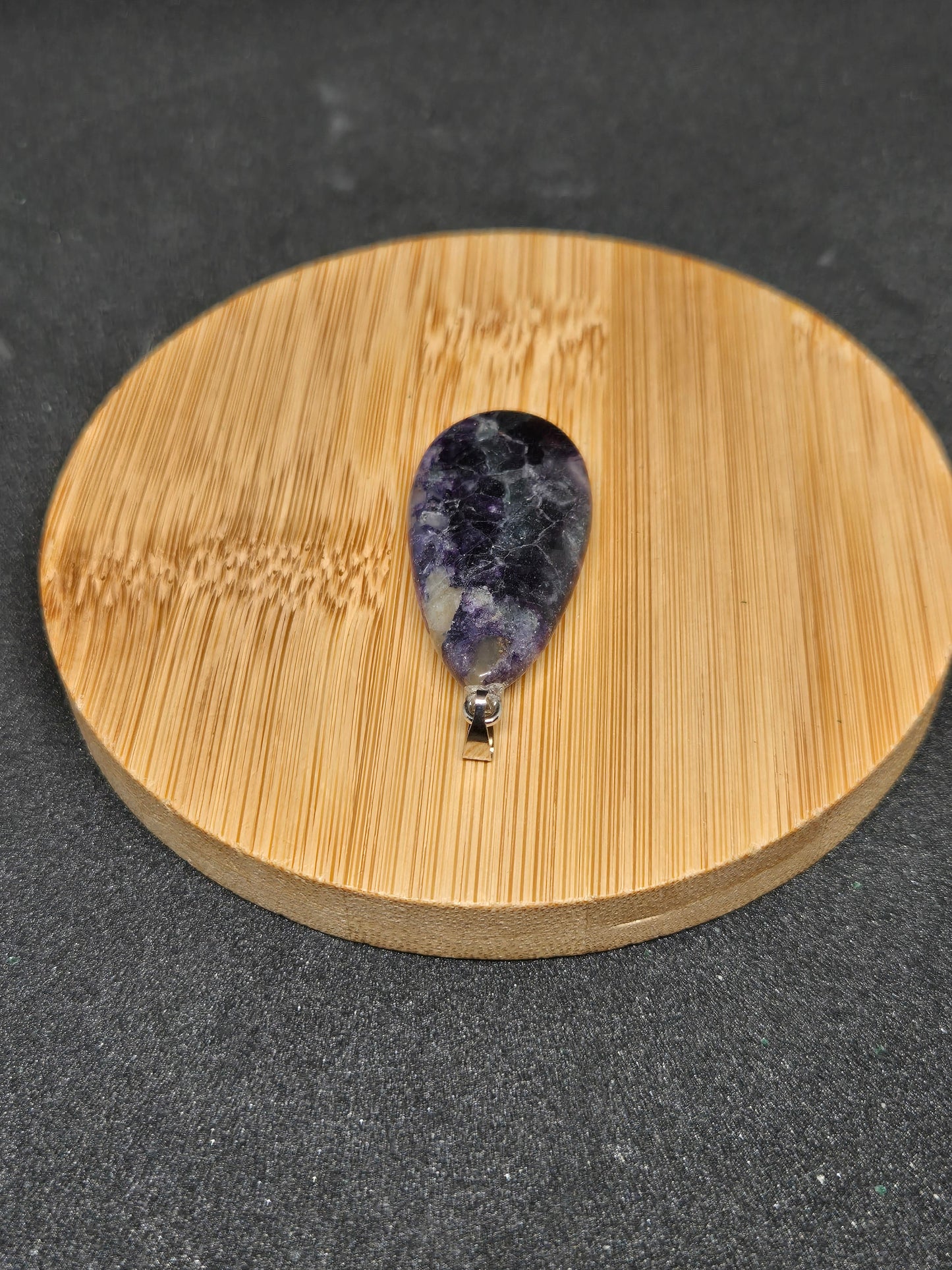 PENDENTIF GOUTTE FLUORINE