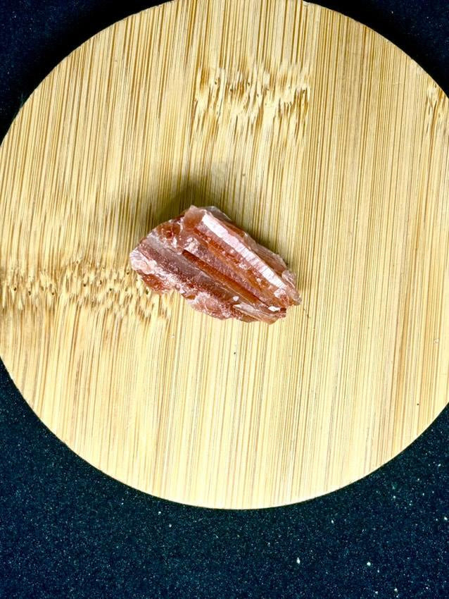 PIERRE BRUTE CALCITE ROUGE (Petite)